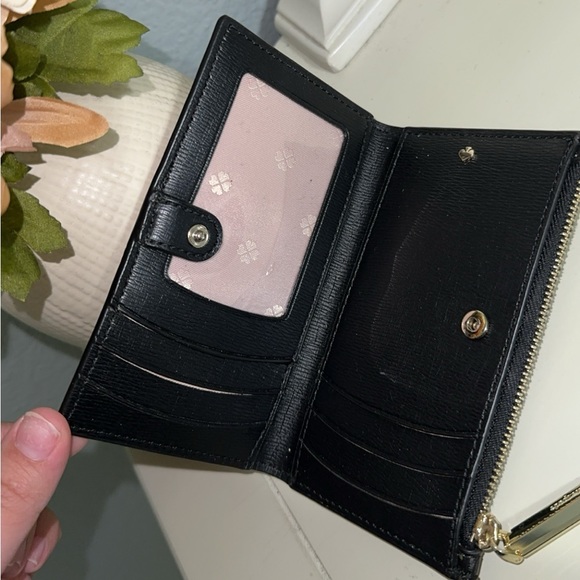 KATE SPADE WALLET - Picture 2 of 2